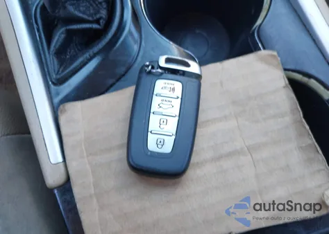 2013 Hyundai Sonata Limited 2.0T z USA, uszkodzony, nr VIN 5NPEC4AB6DH619683